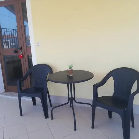 Irma House Apartment *